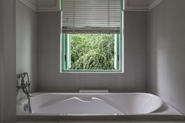 Fiberglass Tub Installation in Park City